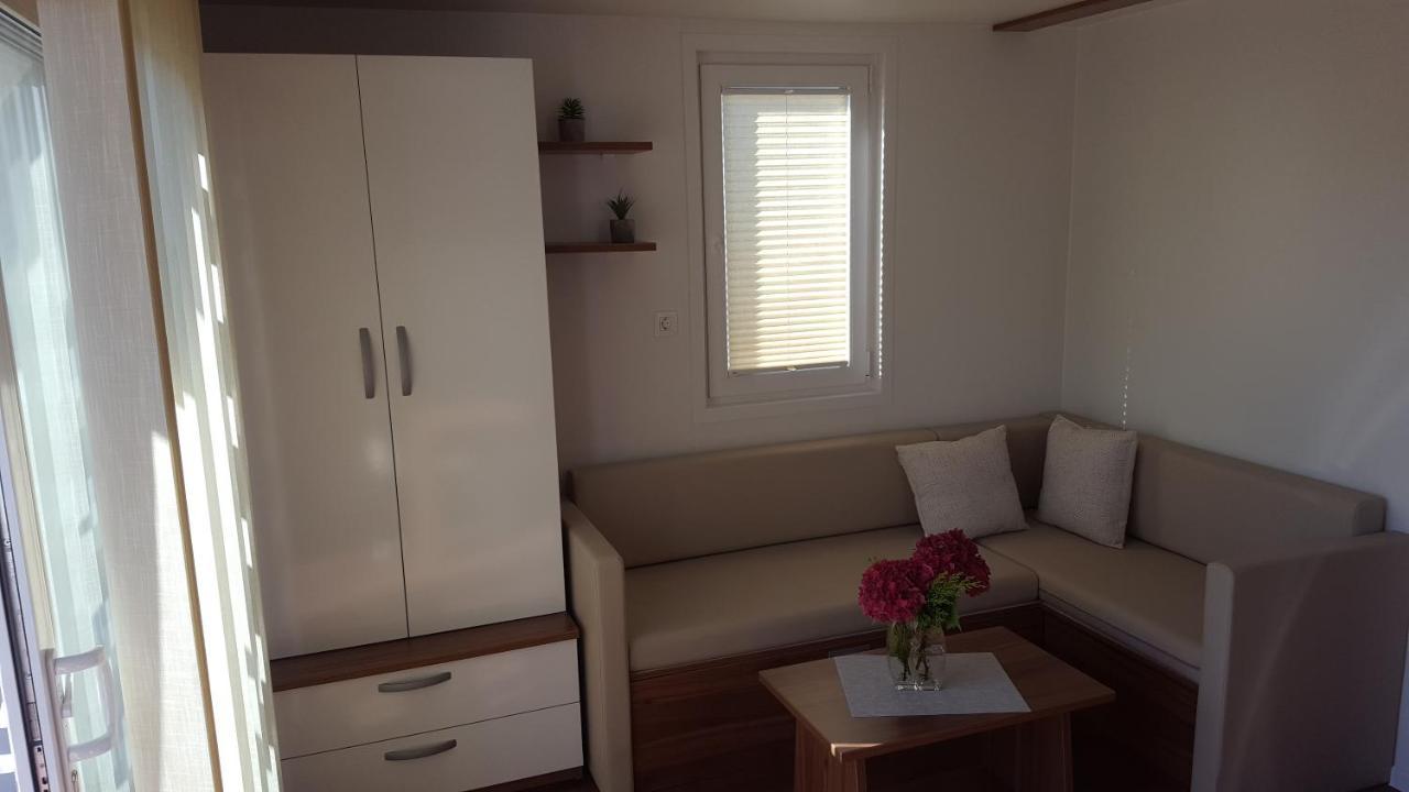 Willa House Boat - Floating House Astrid Pula Zewnętrze zdjęcie